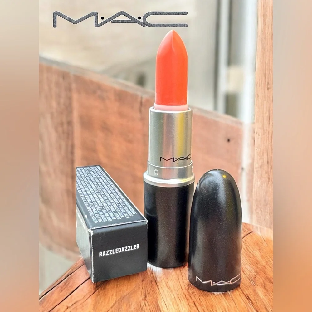 MAC RAZZLEDAZZLER Lustre Lipstick. NEW IN BOX. LIMITED EDITION.